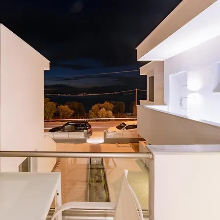 Summer Feelings Daire Skala Sotiros